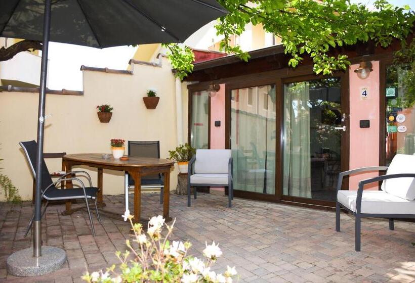 Апартаменты 1 Спальня, Flowery Inn Villa
