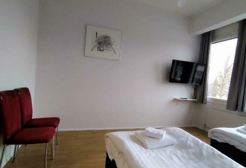 스탠다드 룸, Li Kerava