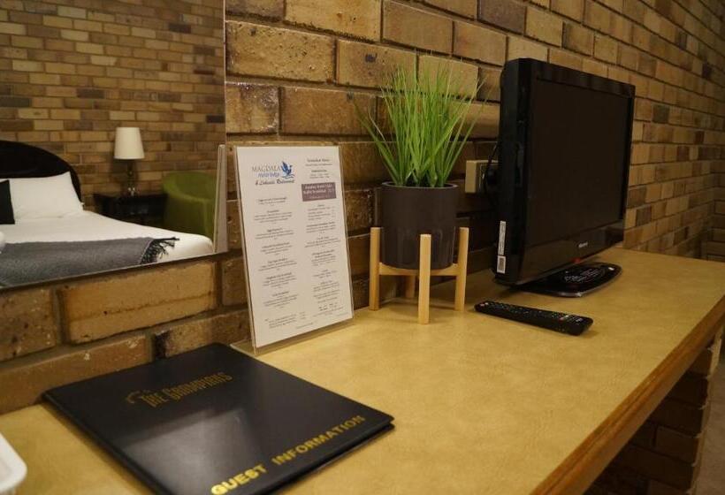 디럭스 스위트, Magdala Motor Lodge & Lakeside Restaurant