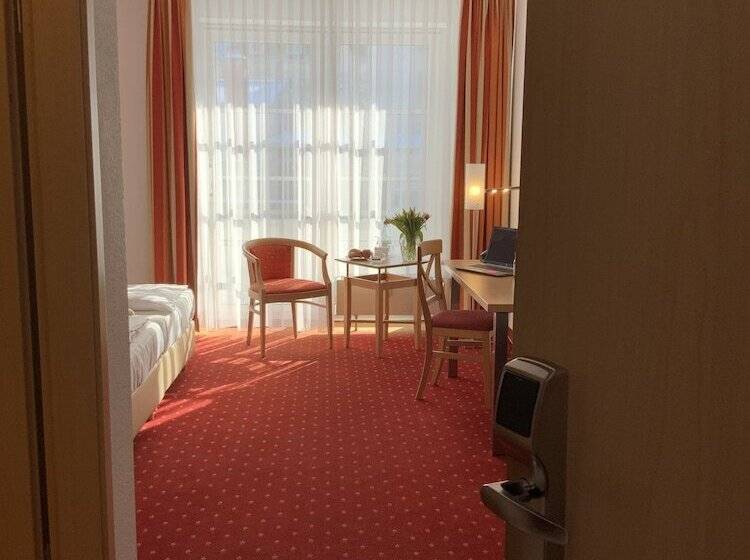 اتاق استاندارد, Altstadthotel Arte