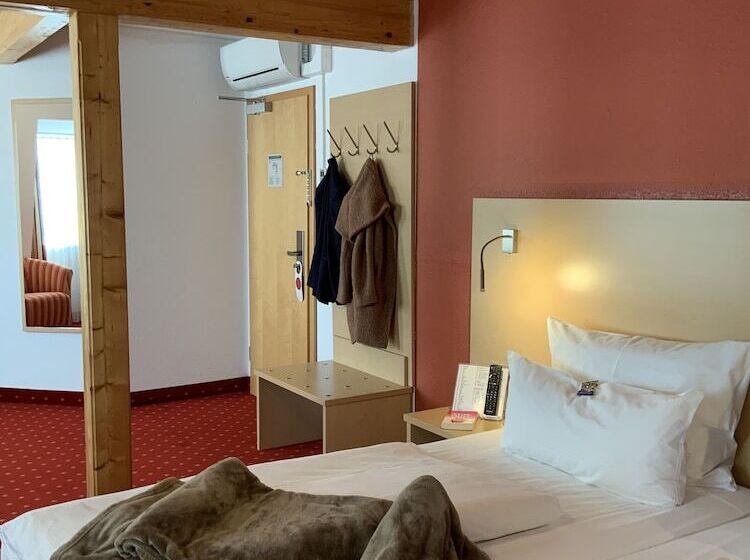 سوییت جونیور, Altstadthotel Arte