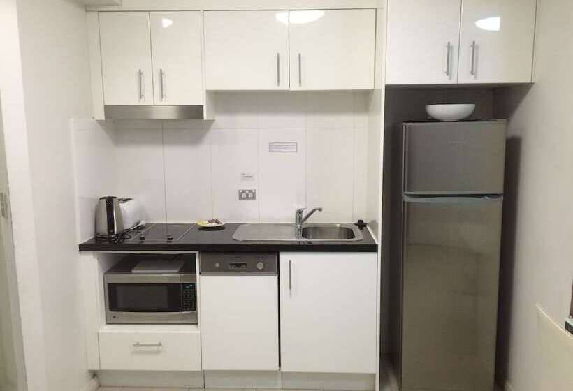 스탠다드 스튜디오, Fiori Apartments