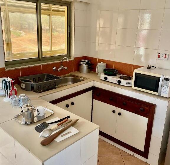 سوییت, Kenya Comfort Suites