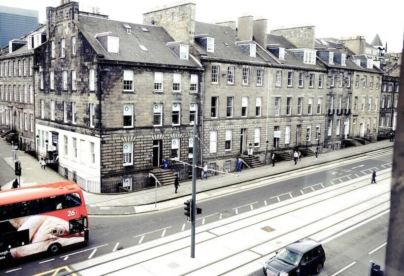 اتاق استاندارد, 28 York Place