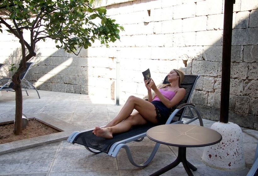 Standart Oda, Basiliani   Cdshotels