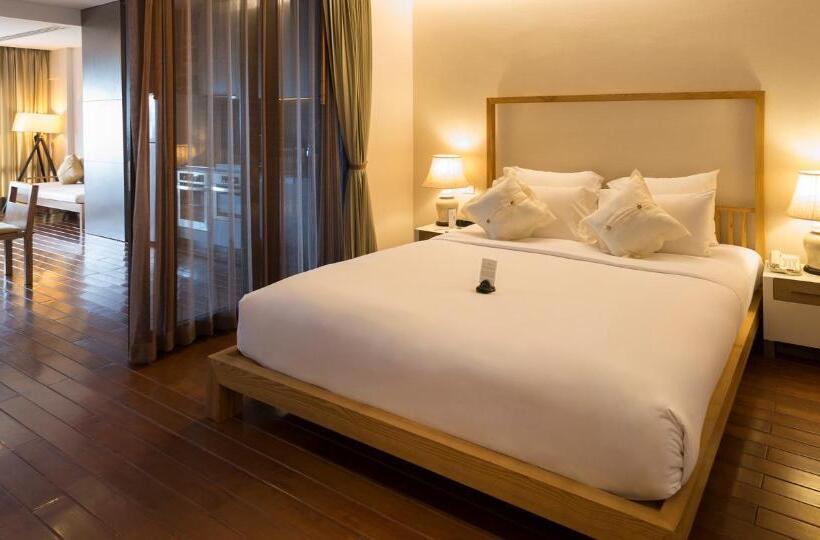 Deluxe Suite Sea View, The Sea Koh Samui Resort And Residences By Tolani   Sha Extra Plus