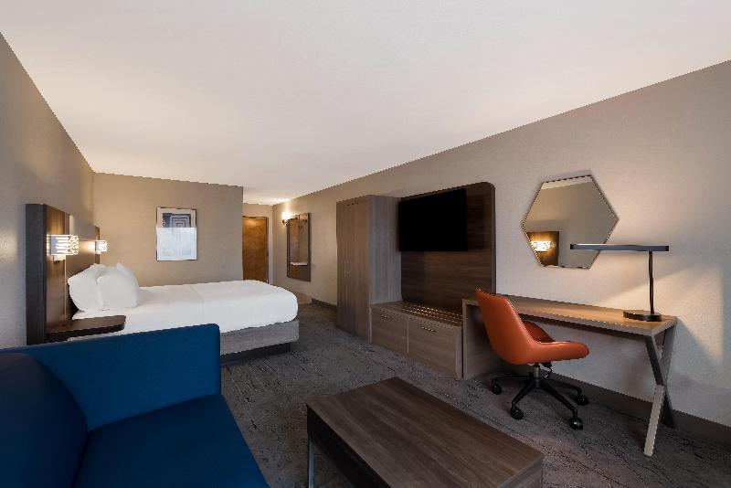 Люкс Кровать Кинг, Holiday Inn Express Hotel & Suites   The Villages, An Ihg