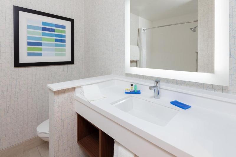 Стандартный Номер Кровать Кинг, Holiday Inn Express Hotel & Suites Ventura Harbor, An Ihg