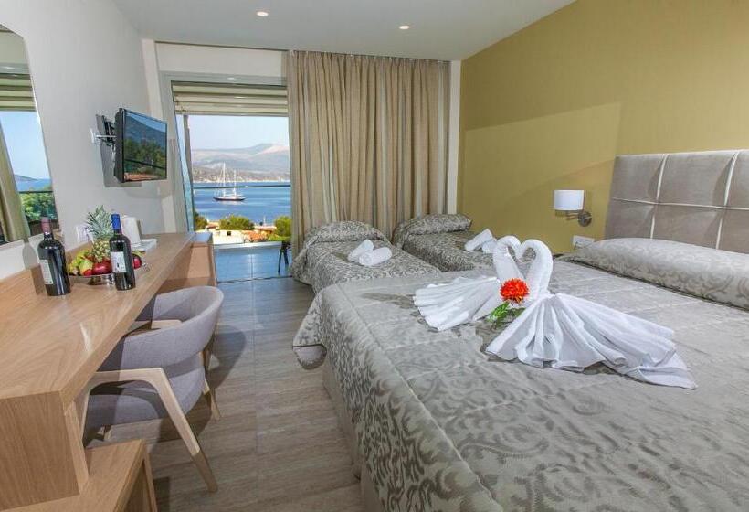Полулюкс Вид на Море, Paradise Lost Hotel Apartments