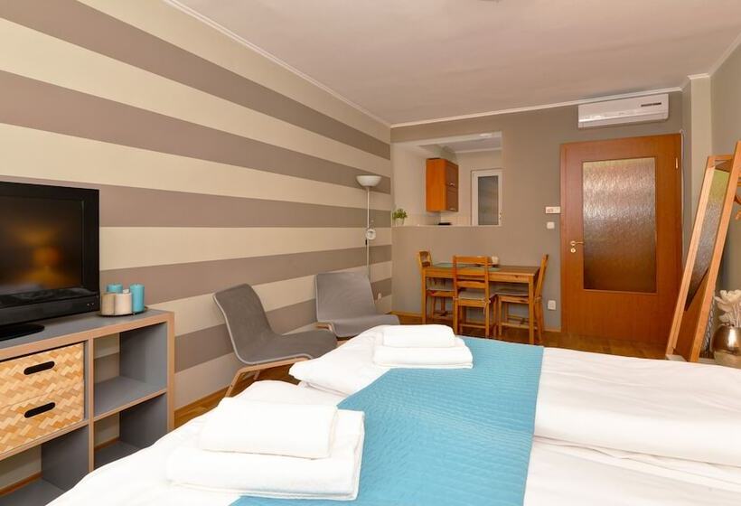 Студия Стандарт, Central Passage Apartments By Vagabond