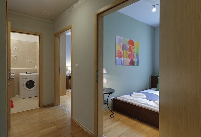 2 Sovrums Lägenhet, Central Passage Apartments By Vagabond