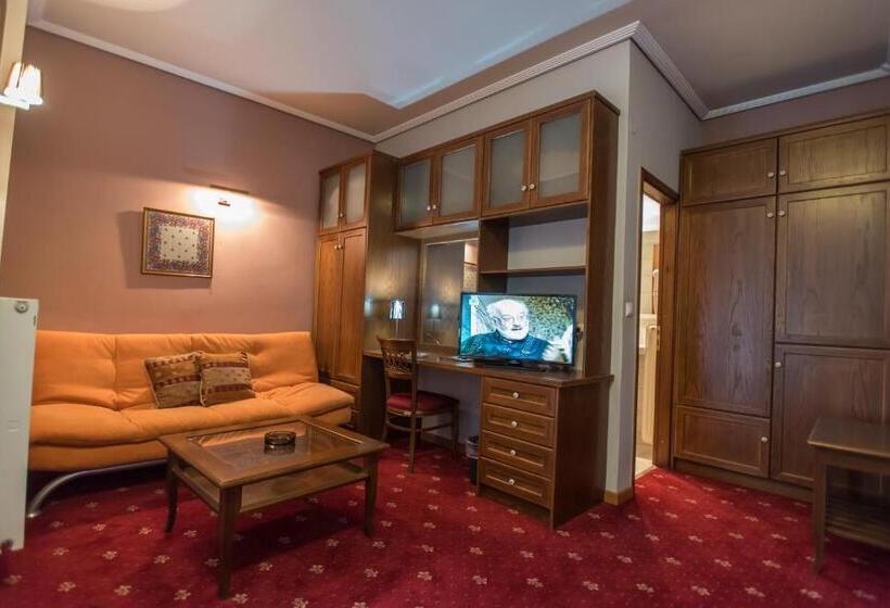 اتاق استاندارد سه نفره, City Hotel Apollonion