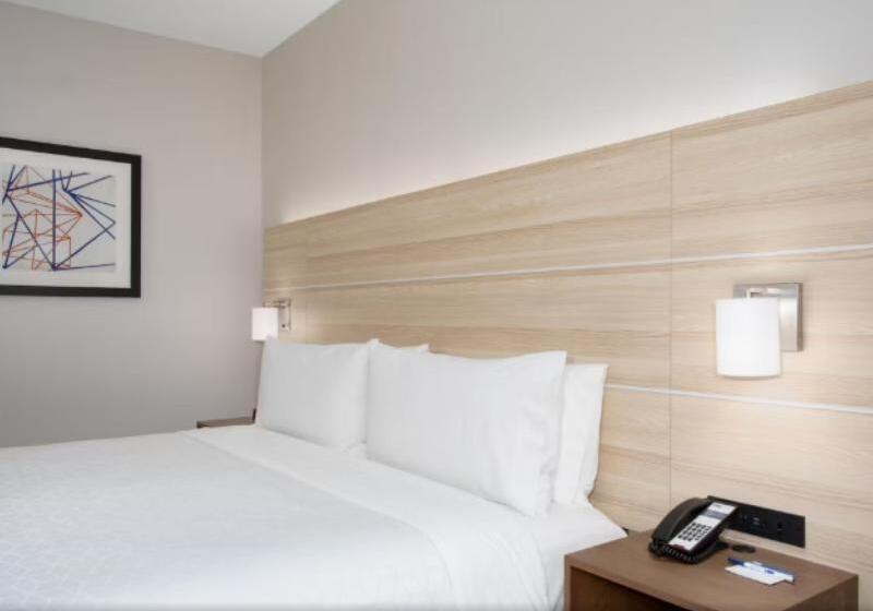 장애인을 위한 스탠다드 룸, Holiday Inn Express & Suites Phoenix Glendale Dist, An Ihg