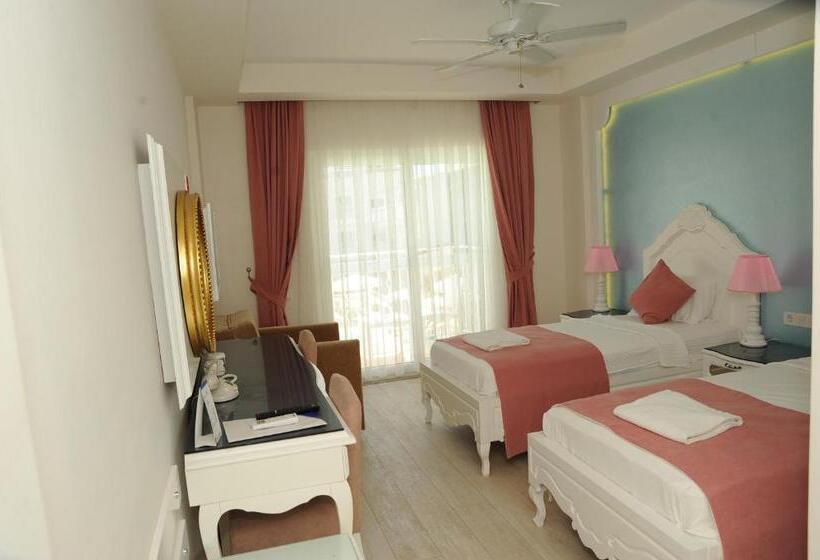 Номер Стандарт, Montebello Deluxe