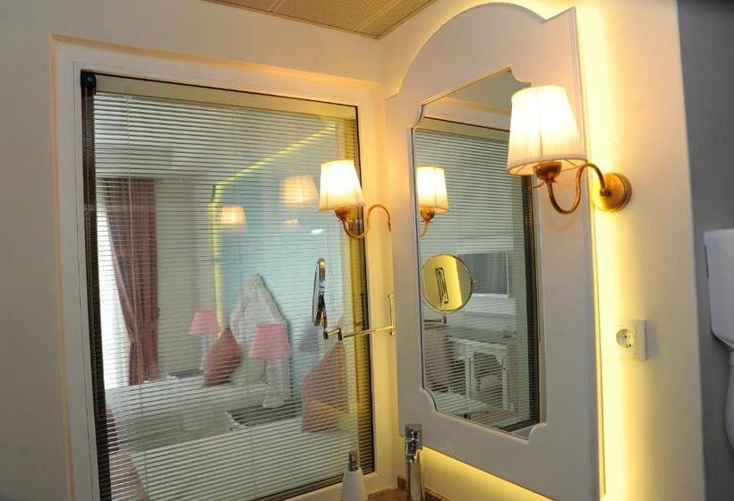 Номер Стандарт, Montebello Deluxe
