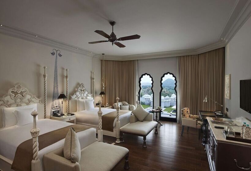 带2个双人床的标准工作室, Fairmont Jaipur