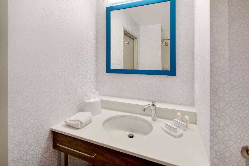 Estudio Estàndard, Candlewood Suites San Antonio Downtown, An Ihg