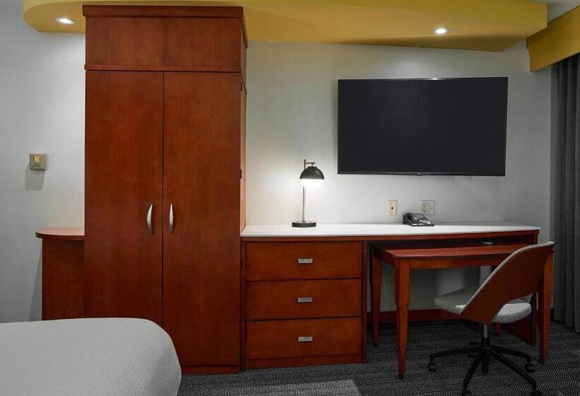 اتاق استاندارد با تخت بزرگ, Courtyard Medford Airport