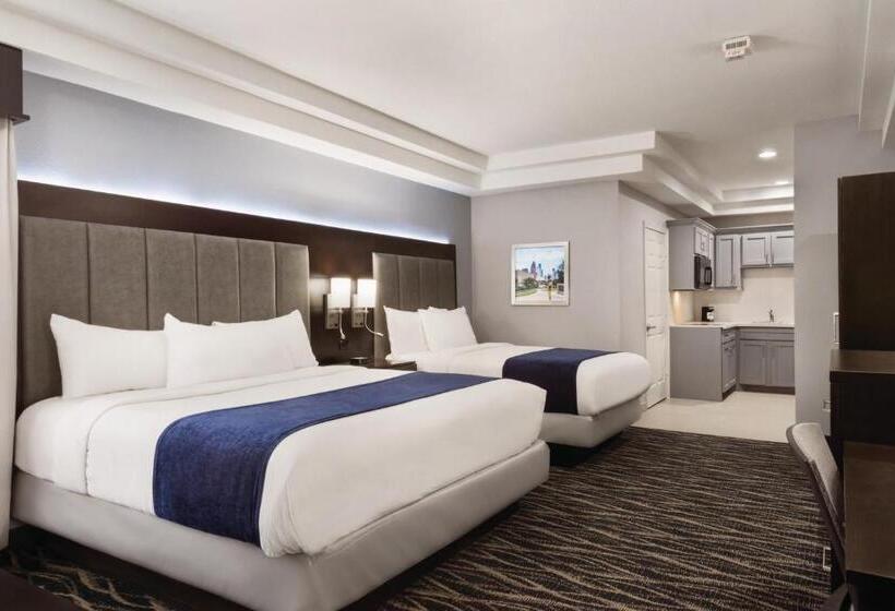 キングサイズベッドのスイートルーム, Days Inn & Suites By Wyndham Houston Hobby Airport