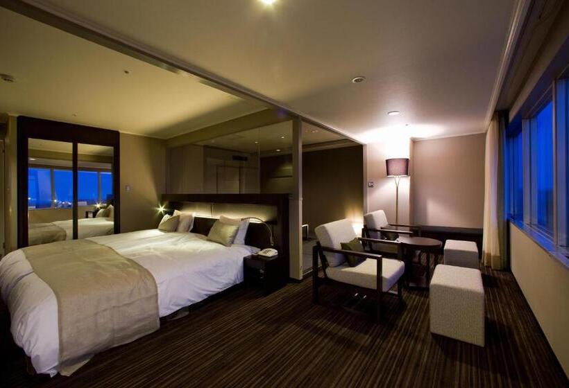 جناح, Epinard Nasu