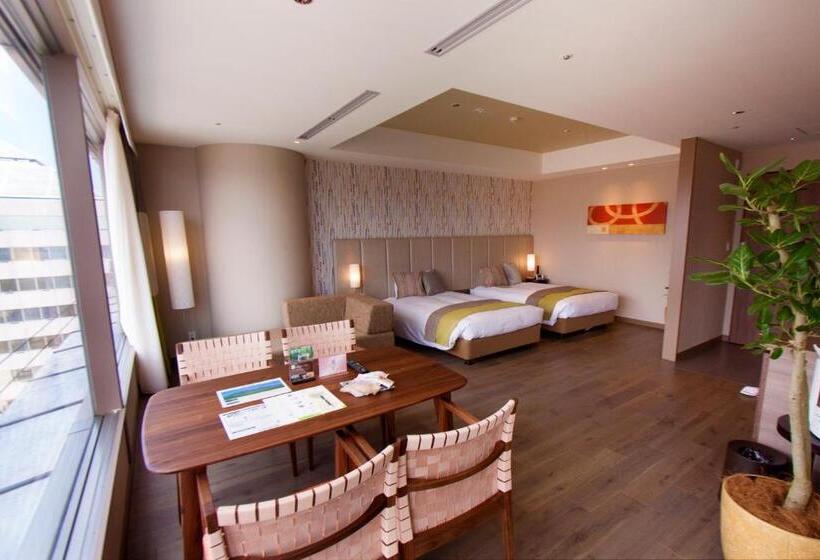 جناح جونيور مطل على الجبل, Epinard Nasu