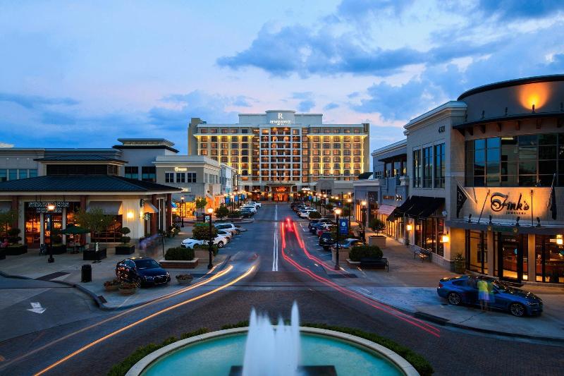 Номер Клуб, Renaissance Raleigh North Hills