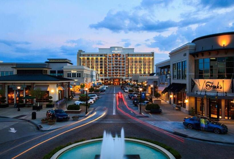 Номер Стандарт, Renaissance Raleigh North Hills