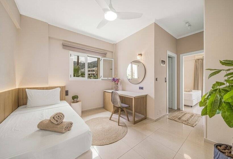 Апартаменты 1 Спальня Боковой Вид на Море, Notos Heights Hotel & Suites