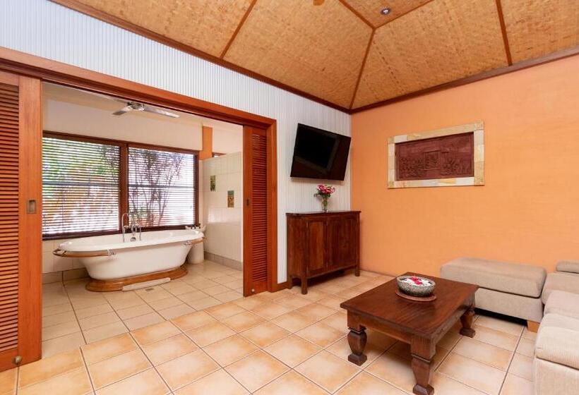 디럭스 스튜디오, Bali Hai Resort & Spa