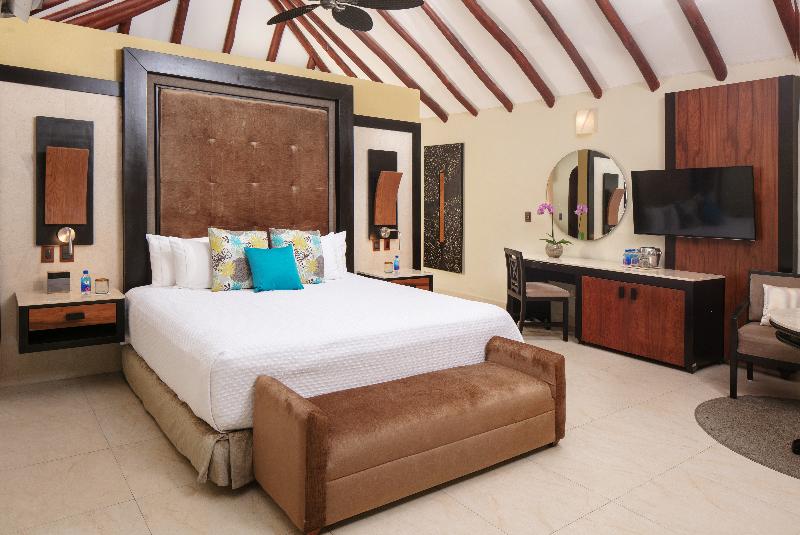 سوییت با استخر, El Dorado Casitas Royale Catamarán, Cenote & More Inclusive