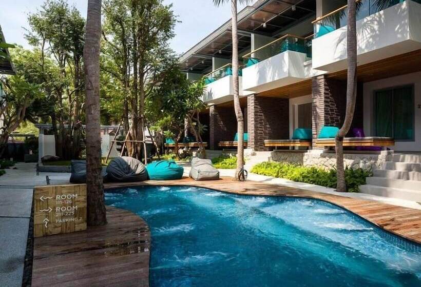 اتاق لوکس, Bannpantai Resort
