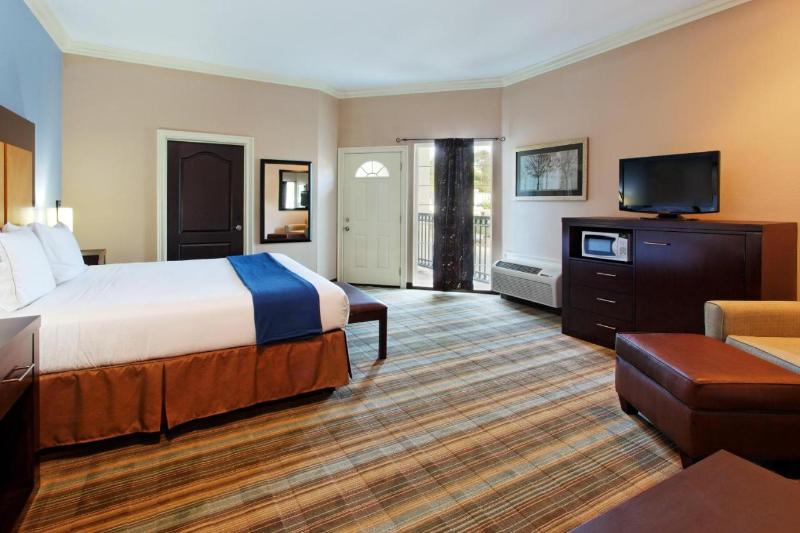 Номер Стандарт Кровать Кинг Адаптированный для Инвалидов, Holiday Inn Express Benicia, An Ihg
