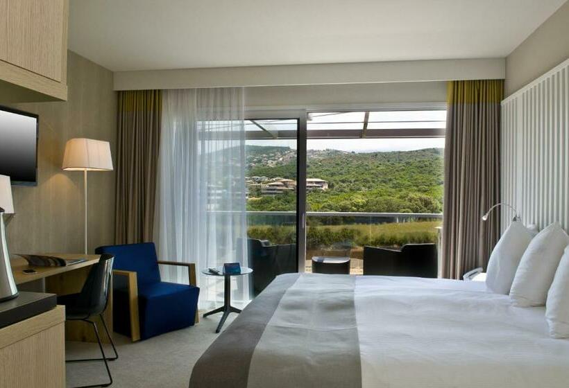 اتاق سوپریور با چشم‌انداز, Radisson Blu Resort & Spa, Ajaccio Bay