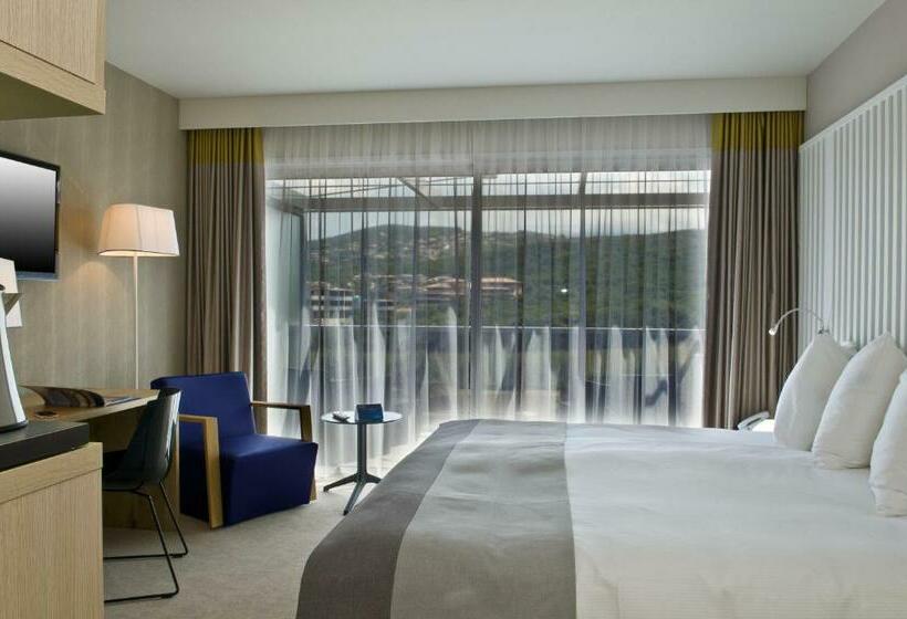اتاق سوپریور با چشم‌انداز, Radisson Blu Resort & Spa, Ajaccio Bay