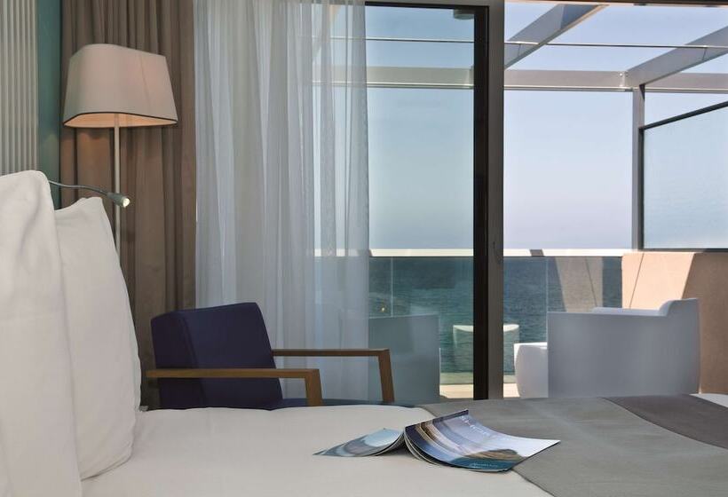 اتاق پرمیوم با چشم‌انداز دریا, Radisson Blu Resort & Spa, Ajaccio Bay