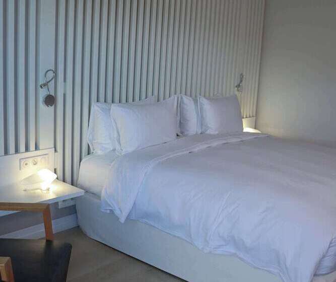 اتاق استاندارد با بالکن, Radisson Blu Resort & Spa, Ajaccio Bay