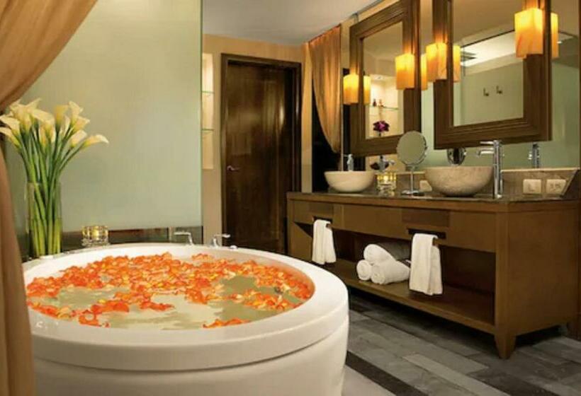 سوئیت جونیور با تخت بزرگ, Secrets Vallarta Bay Resort & Spa   Adults Only
