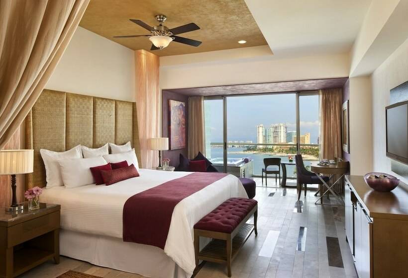 سوئیت جونیور با تخت بزرگ, Secrets Vallarta Bay Resort & Spa   Adults Only