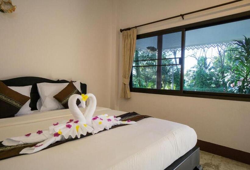 بنجلو قياسى مطلّ علي الحديقة, Chang Cliff Resort