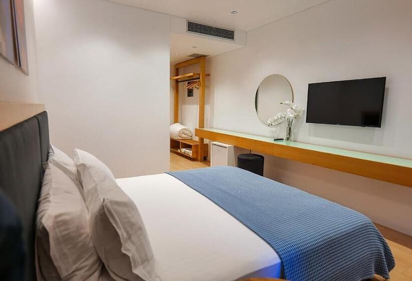 Deluxe Room Side Sea View, Nertili