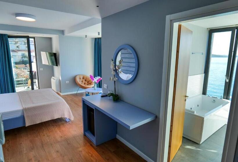 Suite Sea View, Nertili
