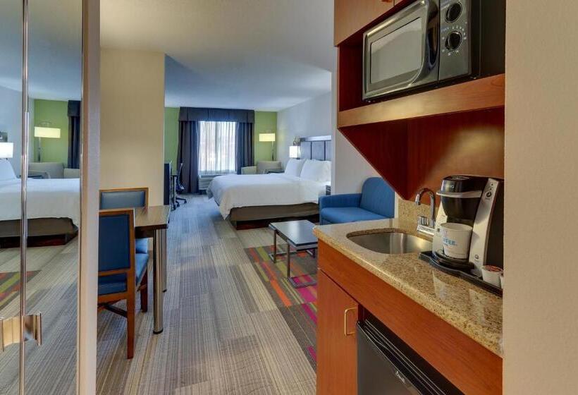 Люкс Кровать Кинг, Holiday Inn Express Hotel & Suites Dayton Centerville, An Ihg