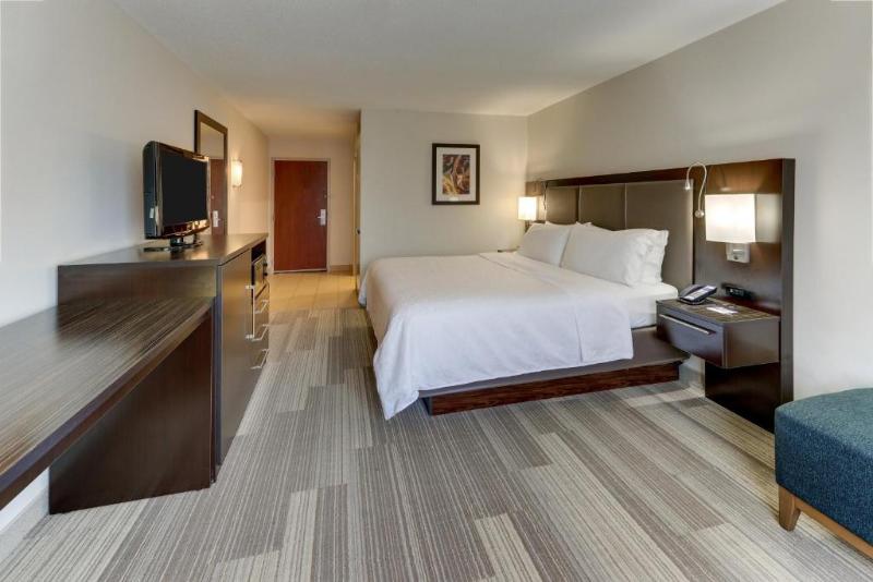 Номер Стандарт, Holiday Inn Express Hotel & Suites Dayton Centerville, An Ihg