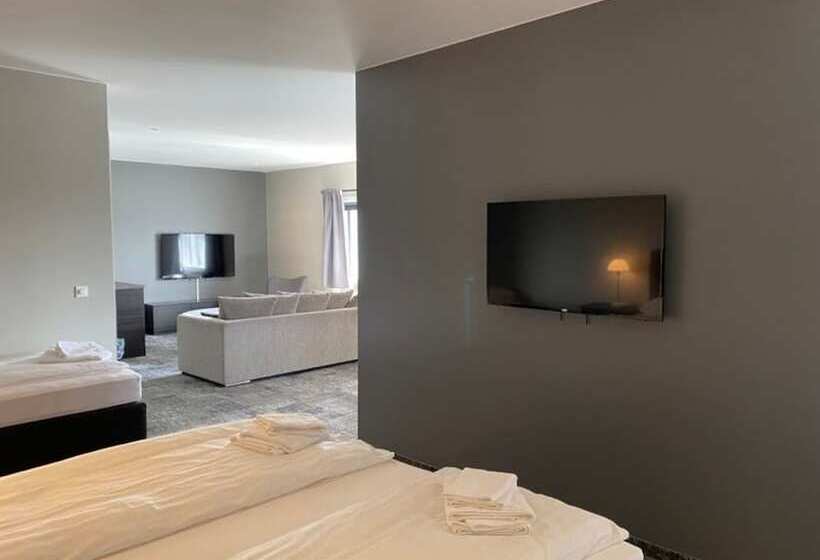 اتاق خانوادگی, Konvin Hotel By Reykjavik Keflavik Airport