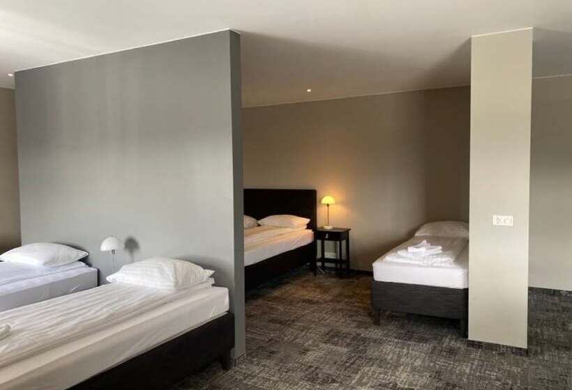 اتاق خانوادگی, Konvin Hotel By Reykjavik Keflavik Airport