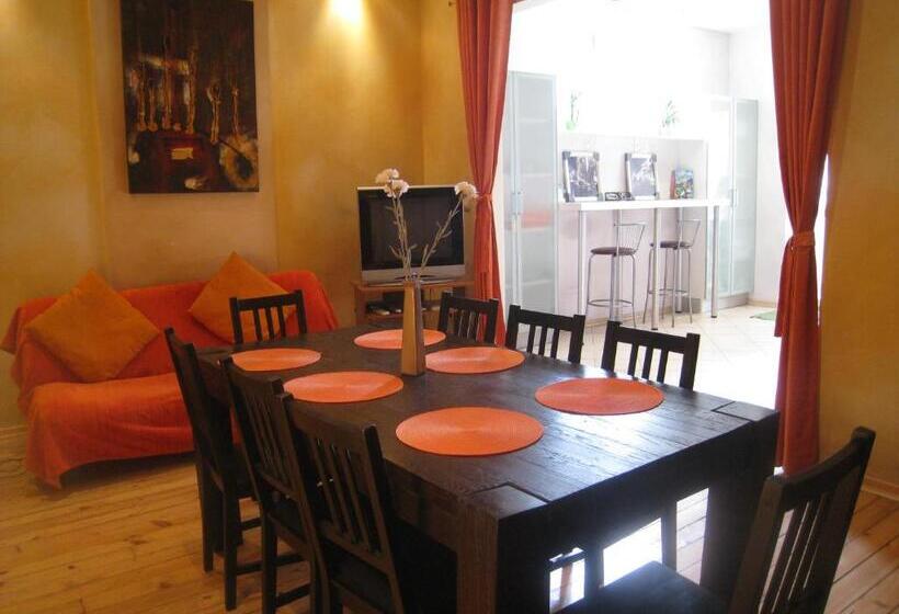 Номер Superior, Elegance On A Budget   Rooms For Rent In Sofia Center