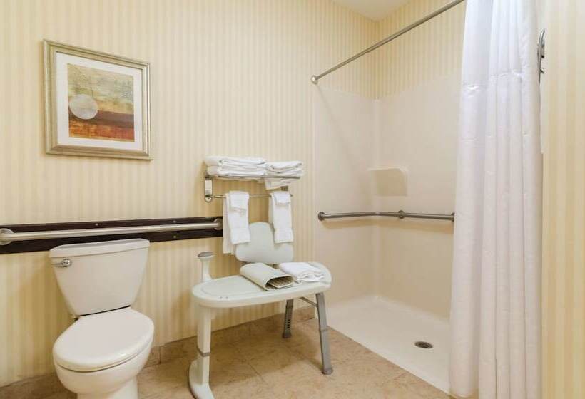 Люкс, Comfort Suites Salina South