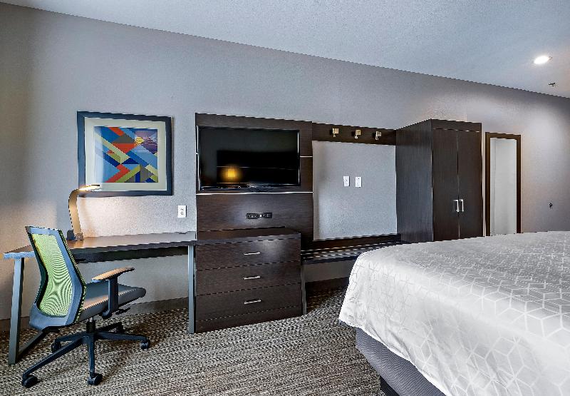 带大床的标准间, Holiday Inn Express Hotel & Suites Kilgore North, An Ihg