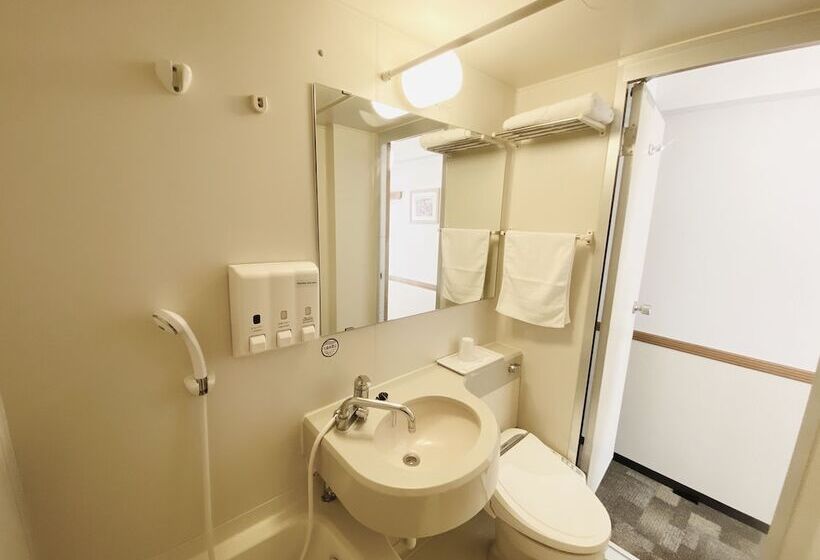 Номер Economy Индивидуальный, Toyoko Inn Tokyo Tameike-sannou-eki Kantei-minami