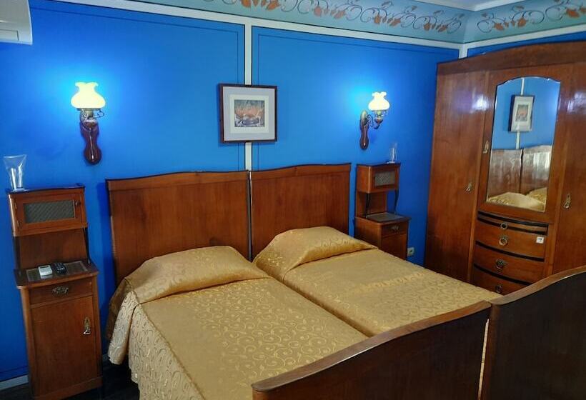 스탠다드 룸, Family Hotel At Renaissance Square